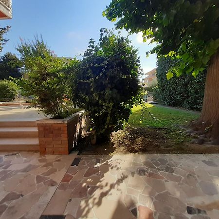 La Gran Dama Bed & Breakfast Roseto Degli Abruzzi Ngoại thất bức ảnh