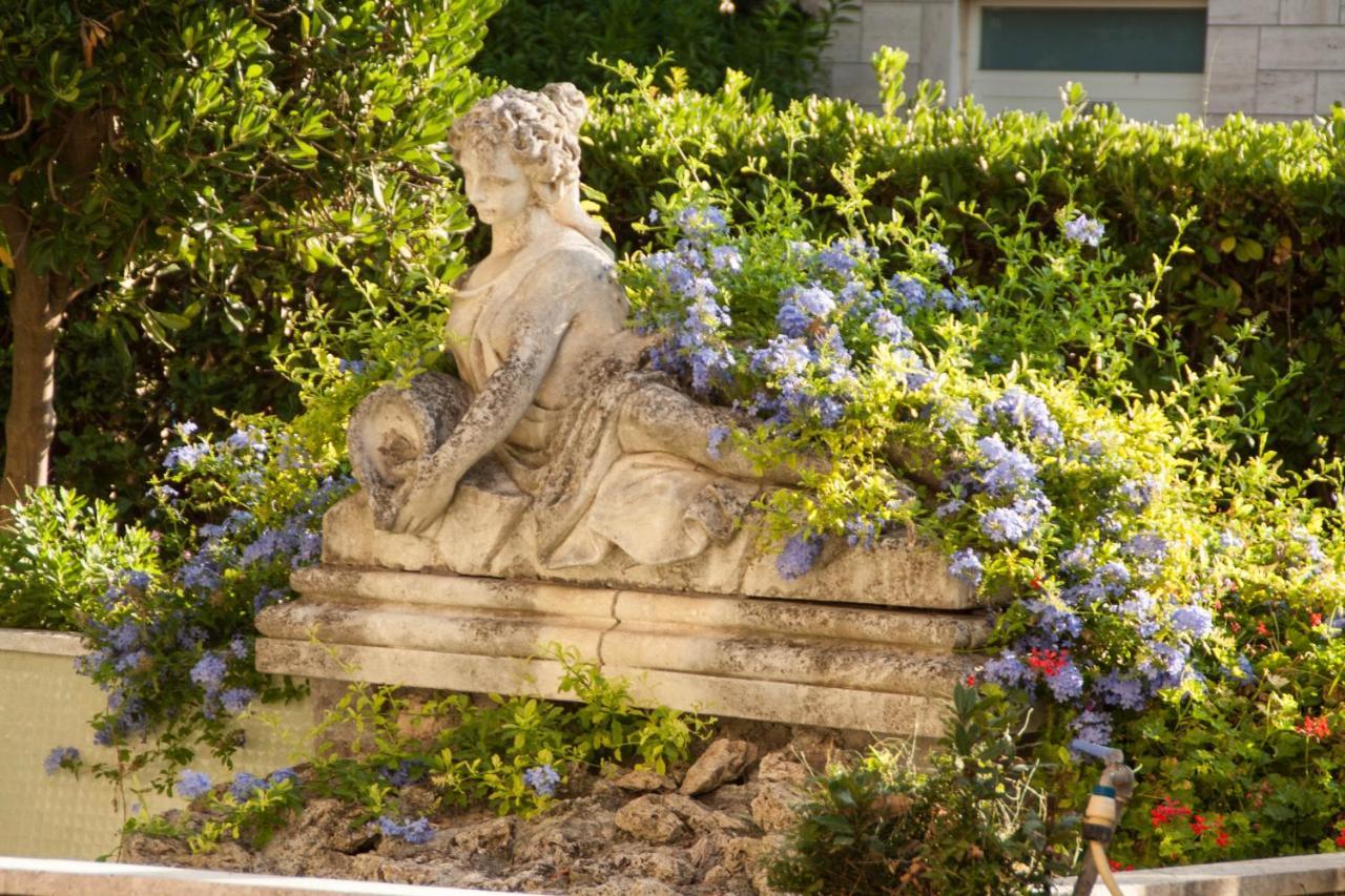 La Gran Dama Bed & Breakfast Roseto Degli Abruzzi Ngoại thất bức ảnh